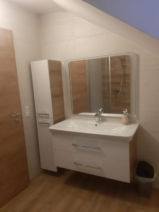Ferienwohnung Anika Kleinlobming Exterior foto